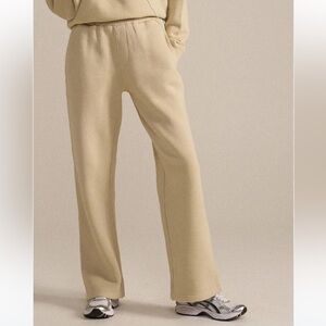 Outdoor Voices Nimbus Relaxed Sweatpant